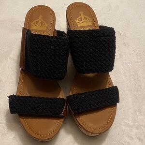 Crown Vintage Black Woven Sandals